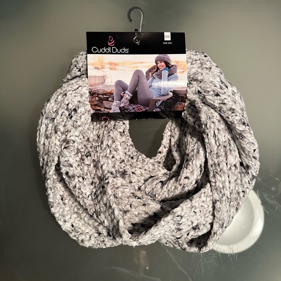 New Cuddl Duds Infinity scarf - Picture 2 of 12